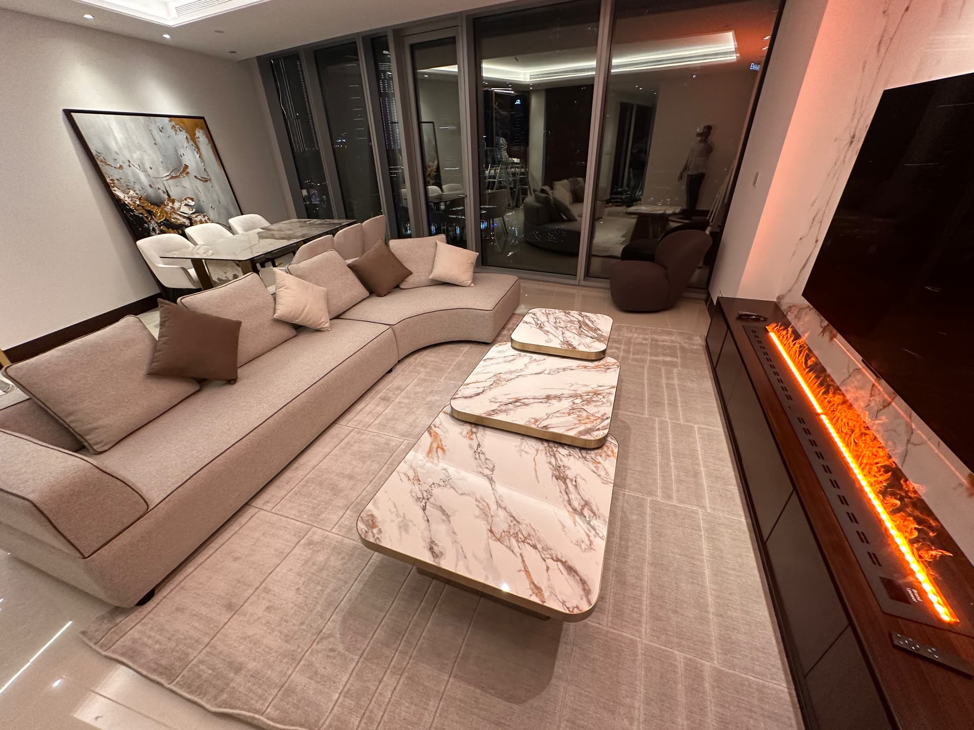 Fireplace lounge