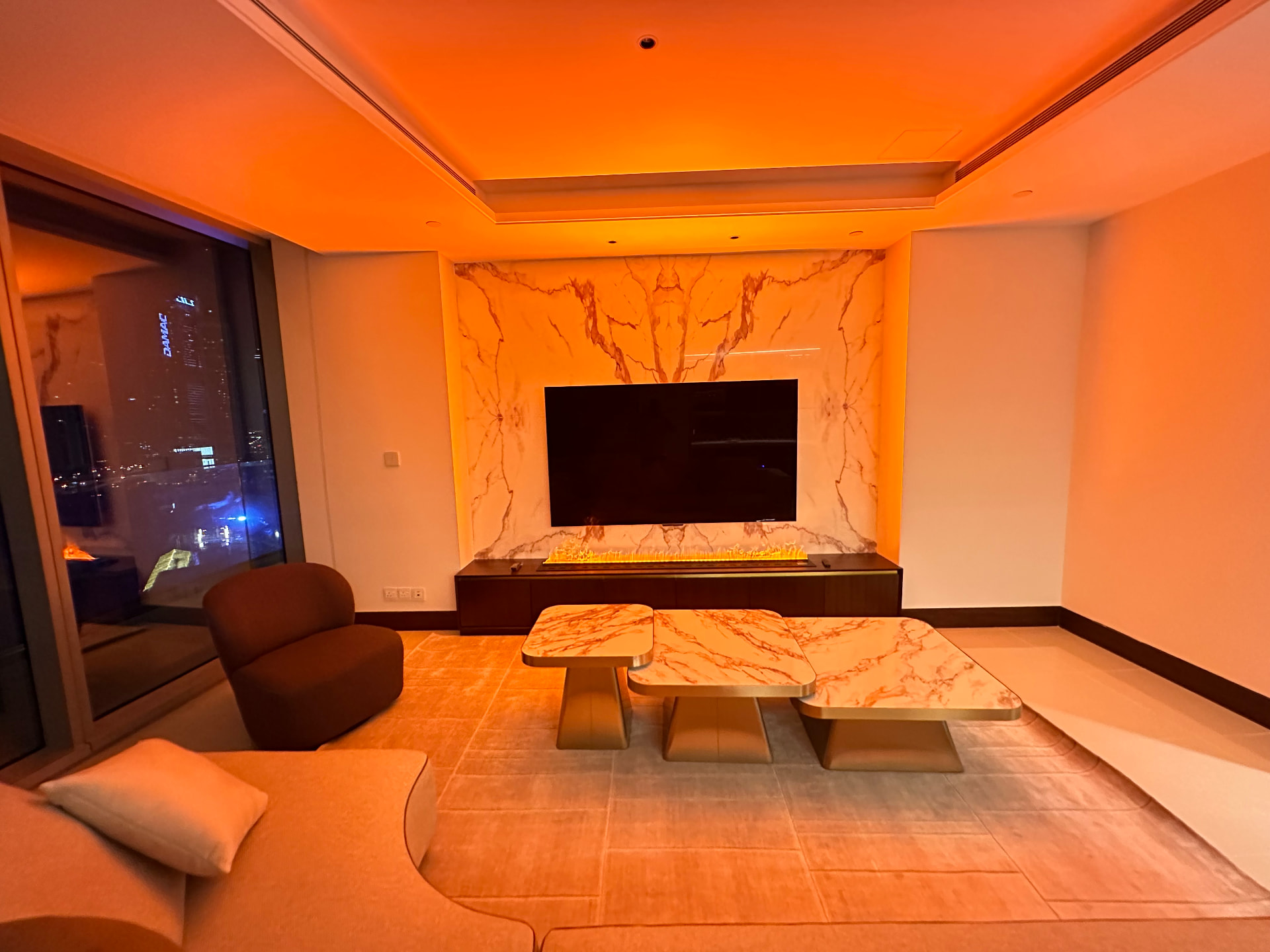 TV wall, evening mood