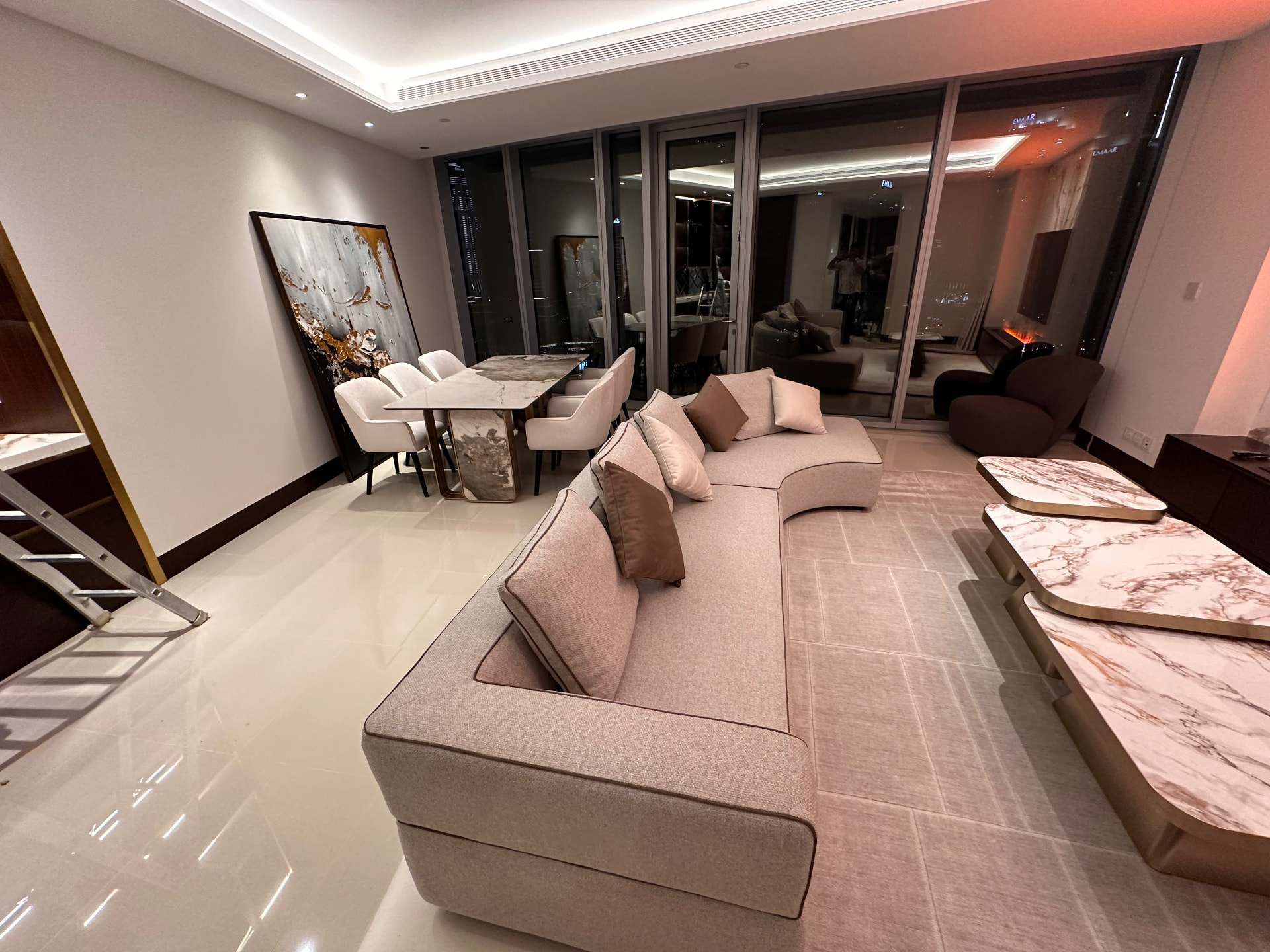 Open-plan lounge & dining